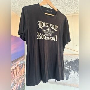 John varvatos tshirt medium size black color in good shape